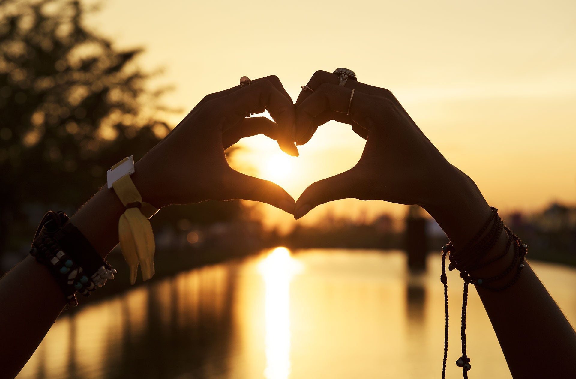 Explaining the 9 Traits of People with Natural Kindness!